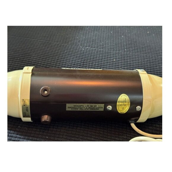 Metro Data-Vac MDV-1 Computer Tech DataVac Vacuum with Accessories, Circa 1980 - Picture 7 of 14